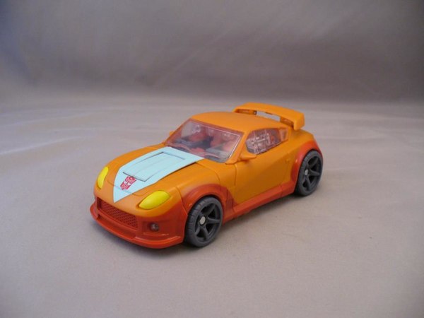 Transformers Generations GDO Wheelie Video Review  Images  (19 of 26)